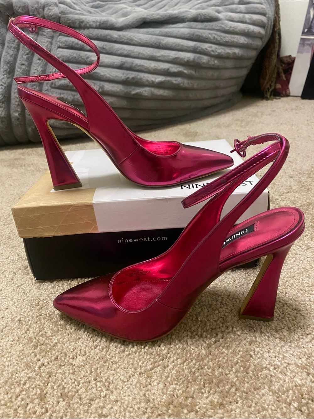 Nine West Metallic Fuchsia Slingback Pointed-Toe Heels